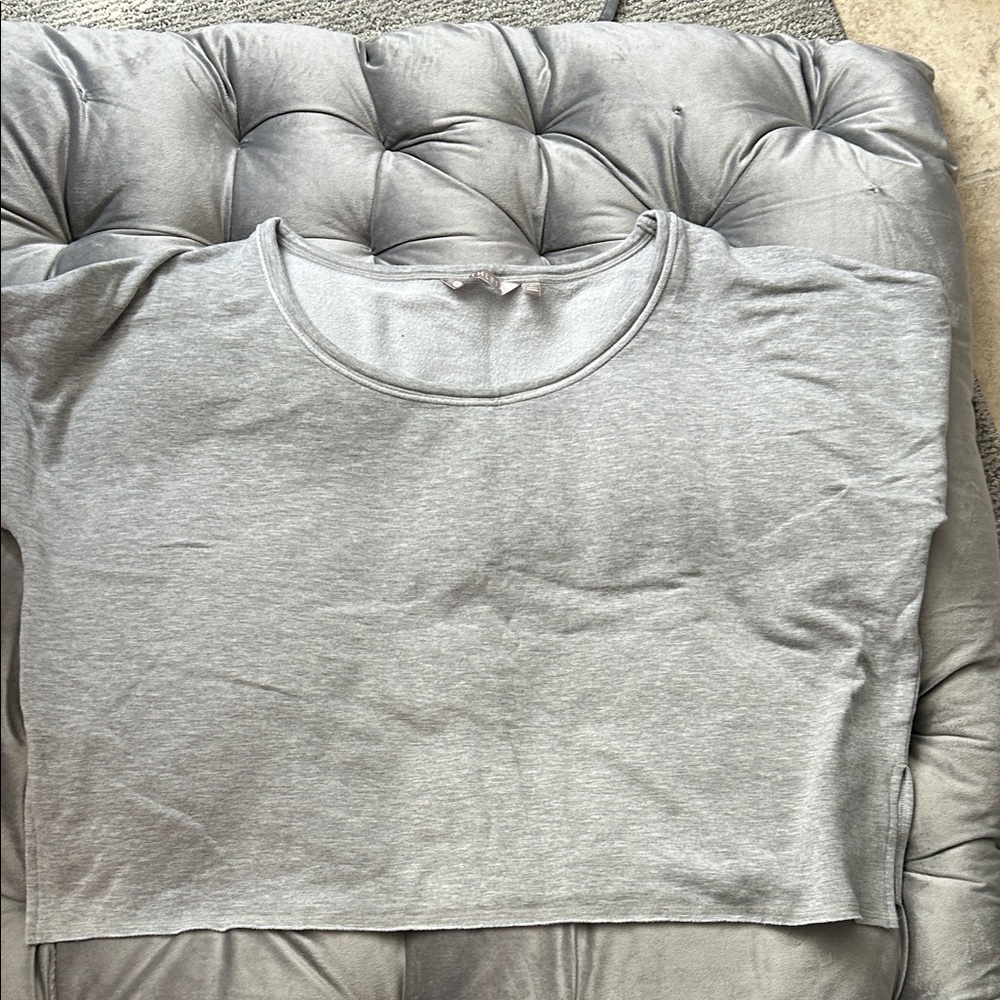Athleta Gray Women's Cropped Short Sleeved  Sweatshirt